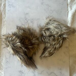 Cute Little Girl Restoration Hardware Faux Shaggy Fur Winter Ankle Boots